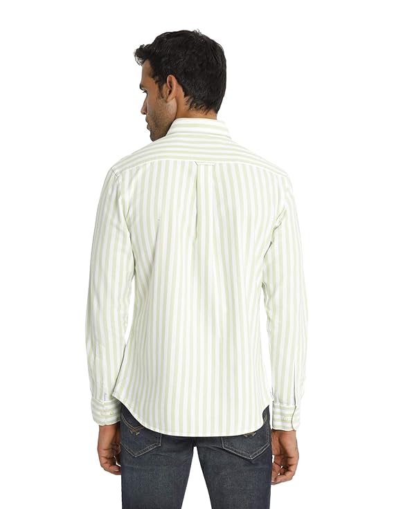 U.S. POLO ASSN. Men's Solid Regular Fit Button Down Shirt